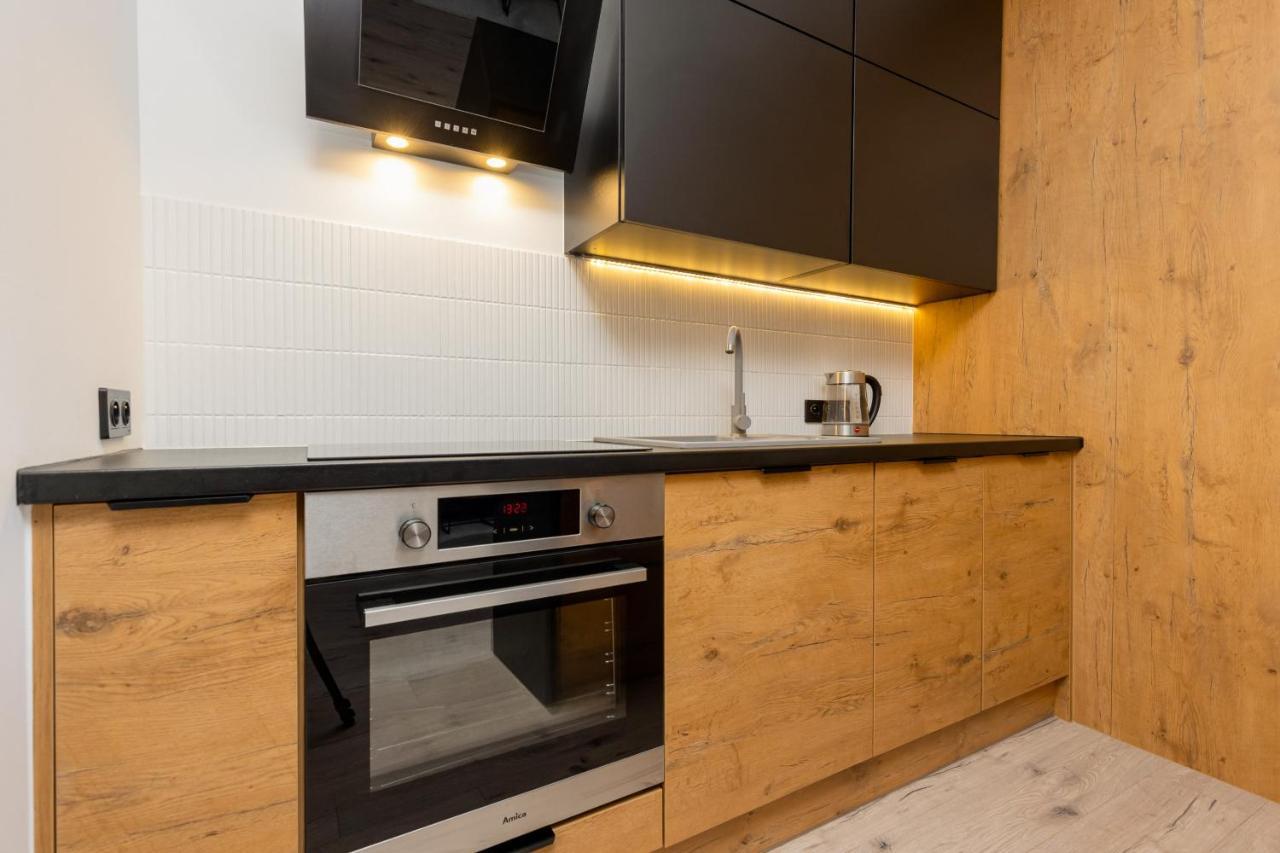Grojecka Studio For 3 Guests With Balcony By Renters *